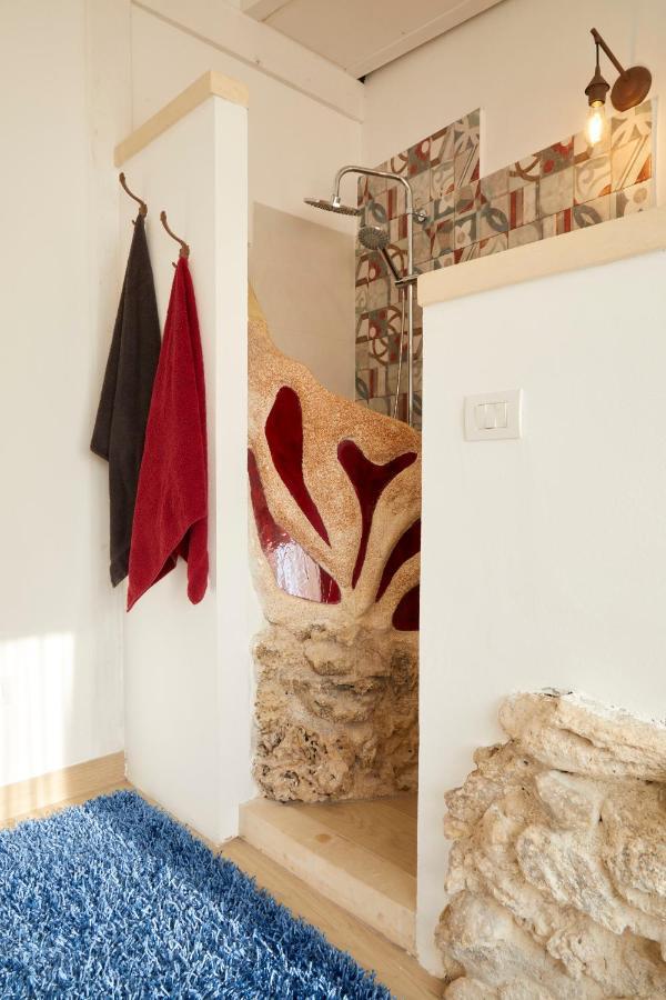 Upstairs - Skylight Apartment Lecce Bagian luar foto
